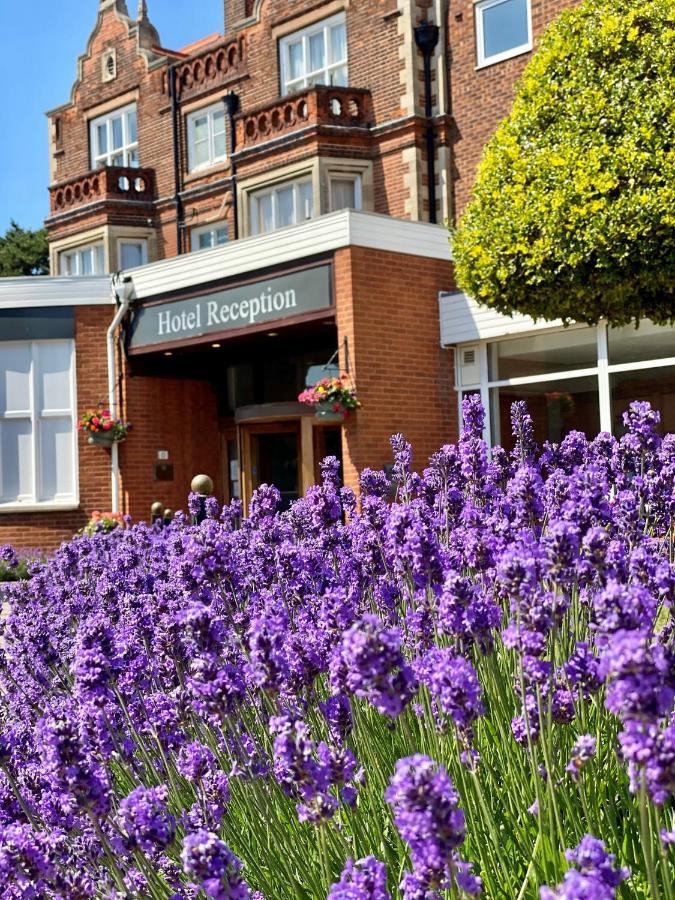 The Orwell Hotel Felixstowe Eksteriør bilde
