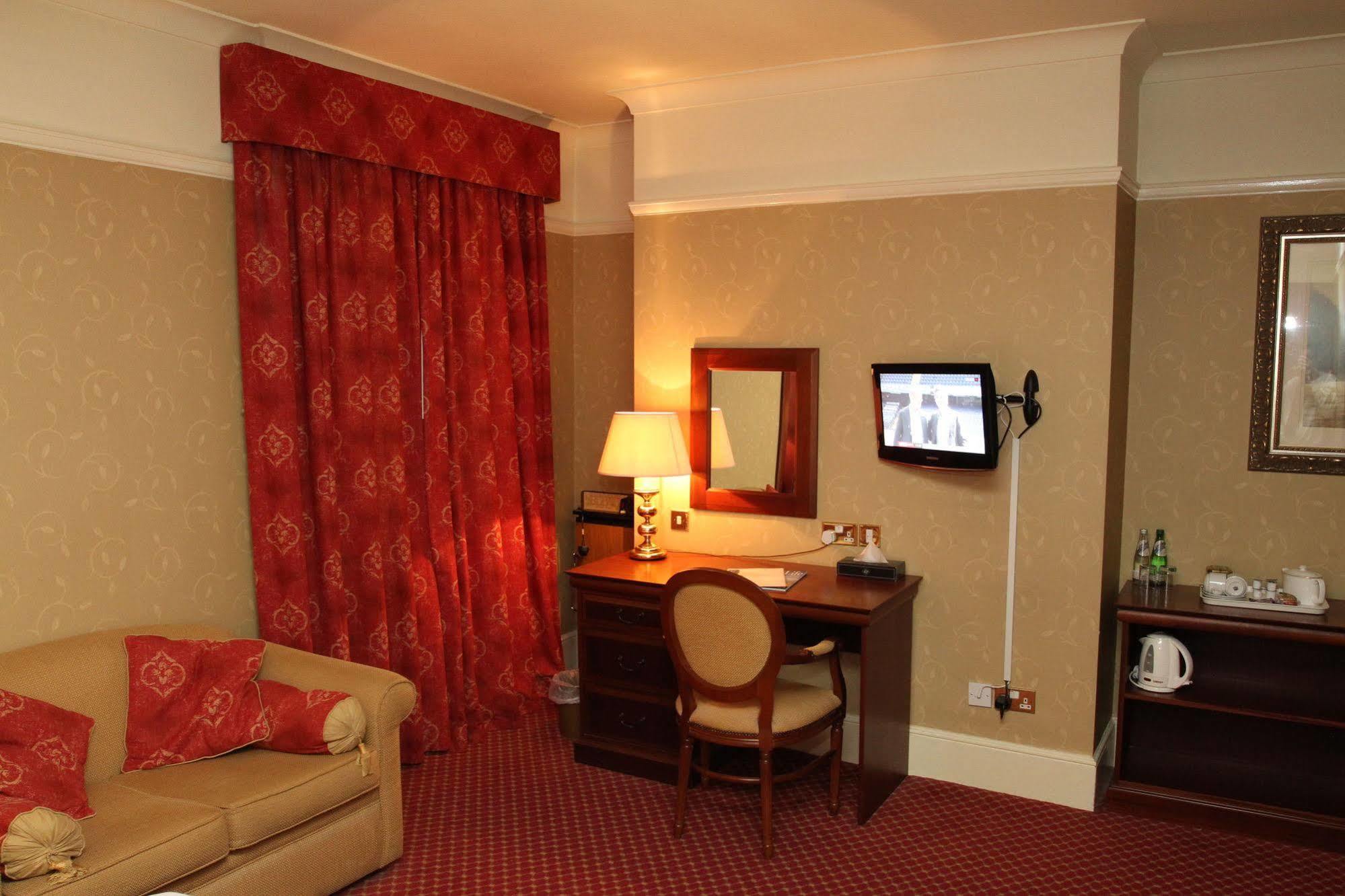 The Orwell Hotel Felixstowe Eksteriør bilde